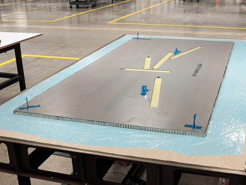 Heat pipe panel